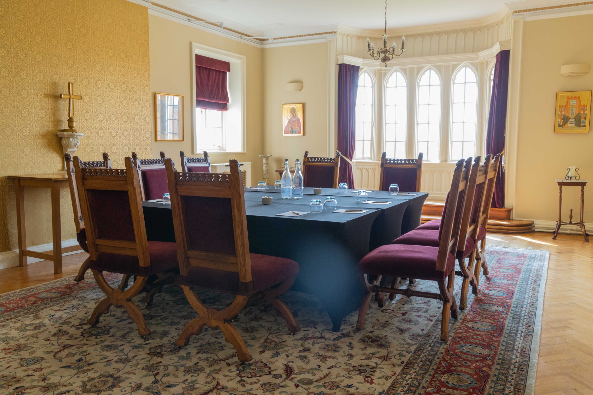 The Cumberland Lodge Chapel set up to seat 10 in a boardroom style