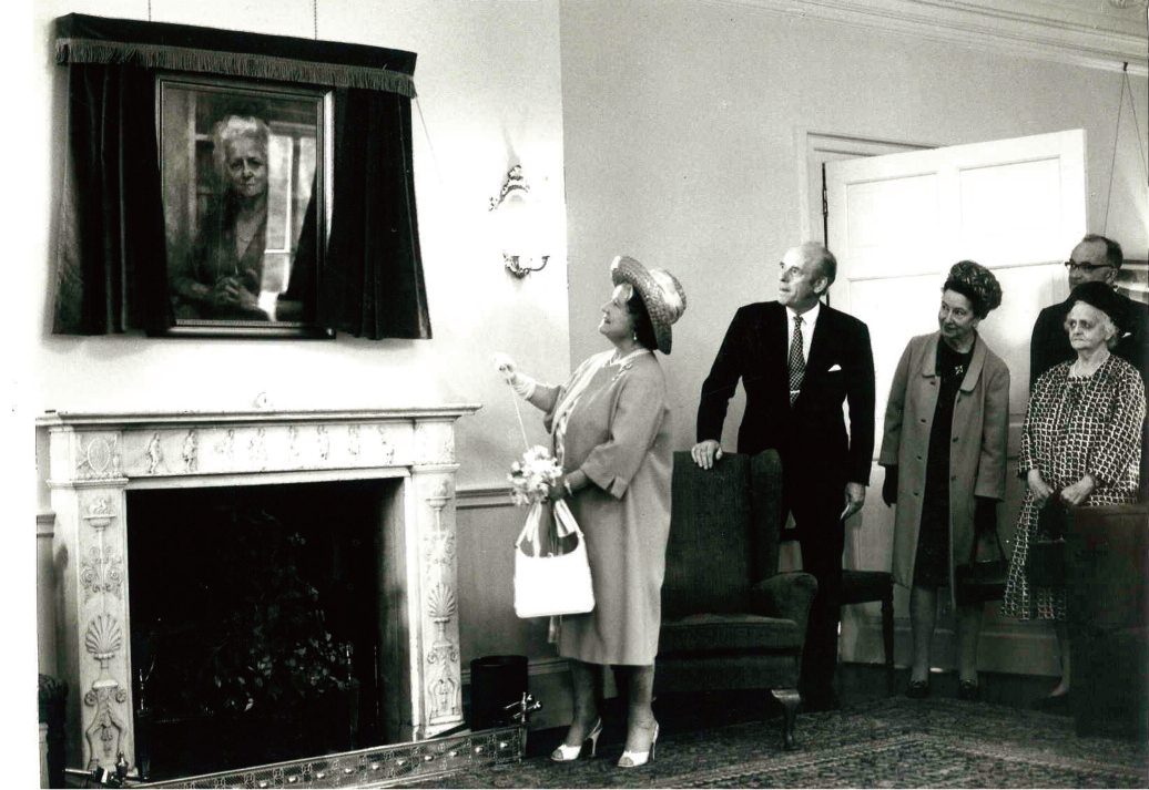 The Queen Mother unveils a portrait of Amy Buller at Cumberland Lodge