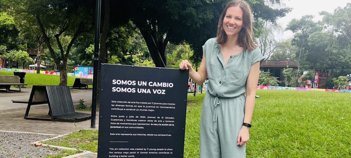 Cumberland Lodge Fellow Meaghan Malloy with her exhibition in El Salvador